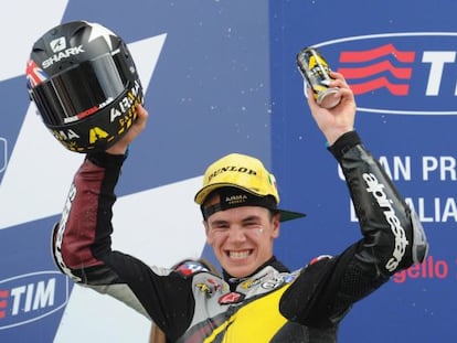 Scott Redding celebra la victoria en Mugello