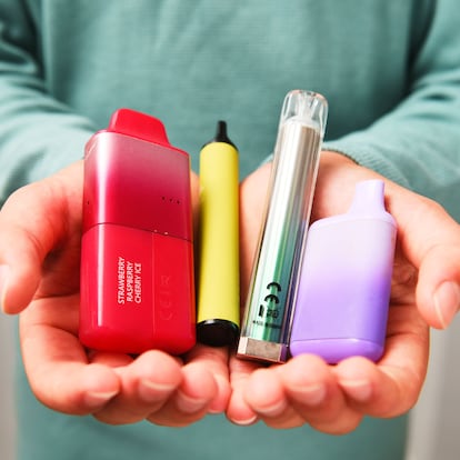 KINGSTON ON THAMES, ENGLAND - January 2025 In this photo illustration a 13 year old schoolboy holds single-use Vapes for Recycling in Kingston on Thames, England. (Photo by Peter Dazeley/Getty Images)