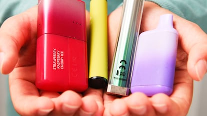 KINGSTON ON THAMES, ENGLAND - January 2025 In this photo illustration a 13 year old schoolboy holds single-use Vapes for Recycling in Kingston on Thames, England. (Photo by Peter Dazeley/Getty Images)