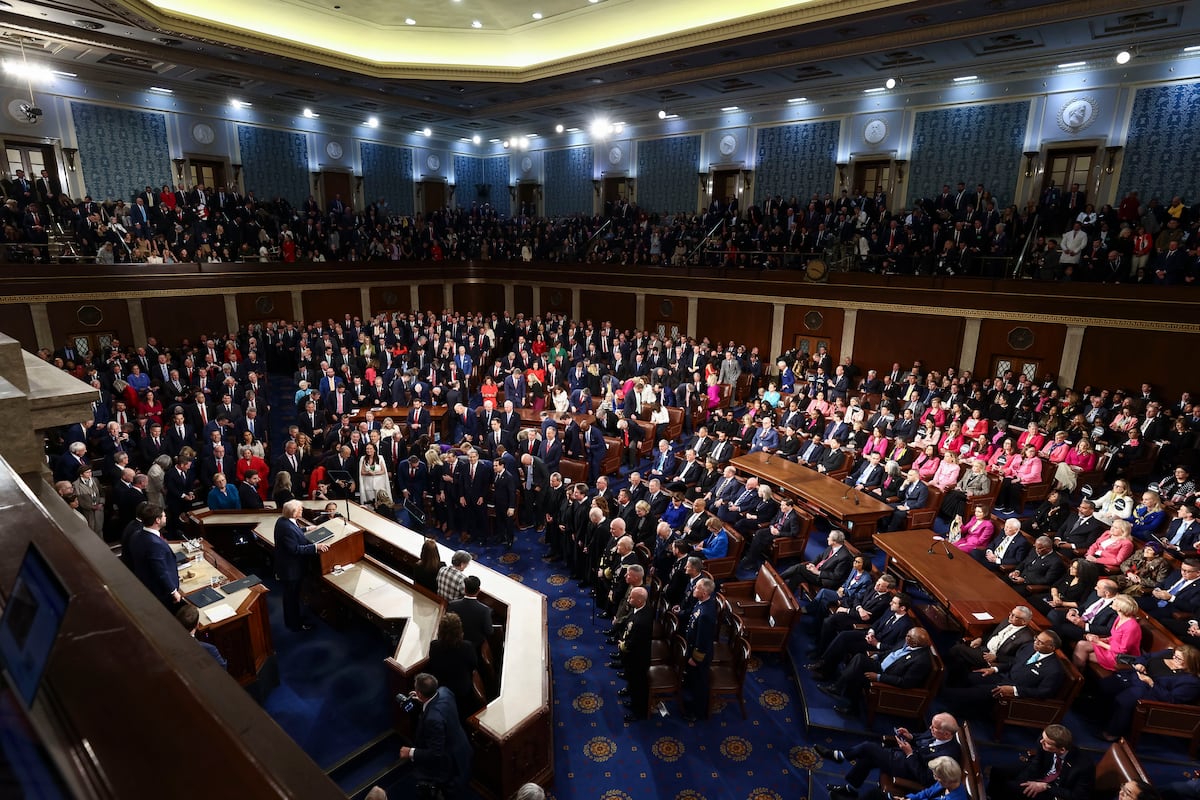 テキサスは、共和党員を支持するために、議論の多いリスクのある選挙地図の再設計を開始します