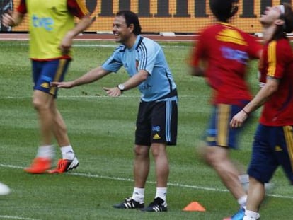 Javier Mi&ntilde;ano, durante un entrenamiento de la selecci&oacute;n espa&ntilde;ola