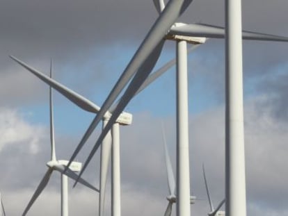 Aproveche; lave y planche mañana, la luz baja un 29%