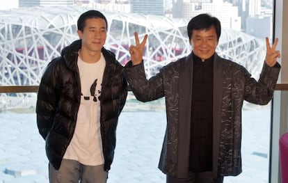 El actor Jackie Chan y su hijo Jaycee.