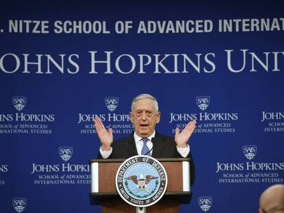 Mattis durante la presentaci&oacute;n de la estrategia, este viernes en una universidad de Washington