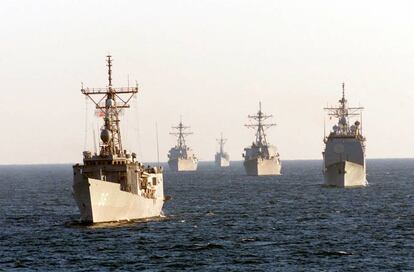 barcos de guerra