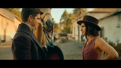Los actores Miguel Bernardeau y Renata Notni son Diego de la Vega y Lolita Márquez en la serie 'Zorro'.