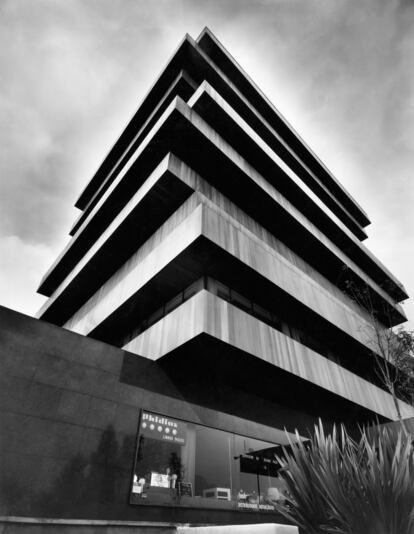 Edificio Palmas 555, en Ciudad de México, 1975.