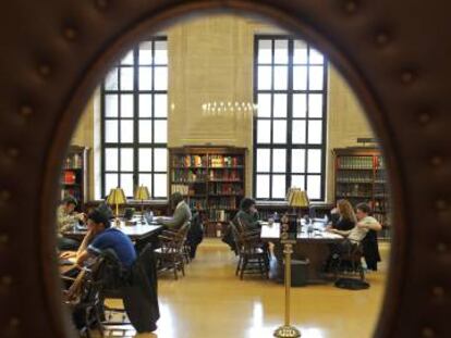 Sala de lectura Loker Reading de la Universidad de Harvard, en 2011.
