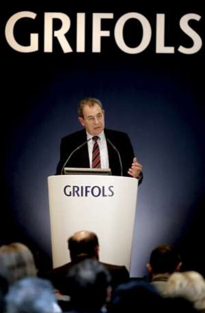 El presidente de Grifols, Víctor Grifols, durante su intervención en la Junta General Ordinaria de Accionistas.