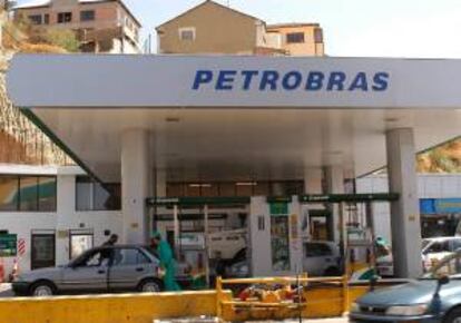 Petrobras destacó que su producción total de petróleo y gas natural en el país y en el exterior de enero a septiembre fue en media de 2,59 millones de barriles por día. EFE/Archivo