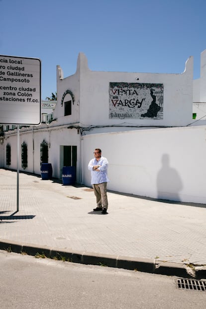 Lolo Picardo (San Fernando, 1969), actual gerente de Venta de Vargas. Allí comenzó un jovencísimo Camarón a cantar para llevar dinero a casa. Picardo asegura que el cantaor desplantó a algunos clientes que antepusieron el dinero “al respeto por el cante”. Una de sus especialidades es la tortillita de camarones, invento de la casa y ahora plato de referencia en la zona.  