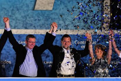 El líder de PP, Mariano Rajoy, celebra la victoria por mayoría absoluta de Gallardón y de Aguirre en las elecciones municipales y autonómicas en Madrid.