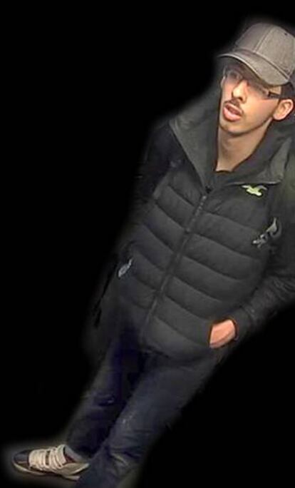 O terrorista suicida Salman Abedi na noite do atentado.