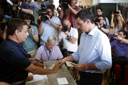 Pedro Sánchez pide una "participación altísima"