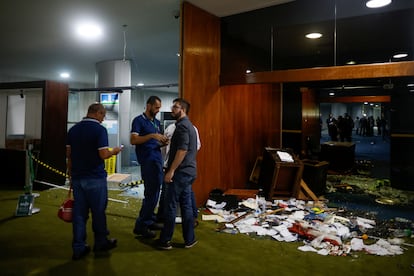 Destrozos en el interior del Congreso Nacional de Brasil provocados por los seguidores del expresidente Bolsonaro. 