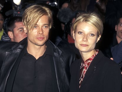 El actor Brad Pitt y la actriz Gwyneth Paltrow asisten al estreno de 'The Devil's Own' en la ciudad de Nueva York el 13 de marzo de 1997.