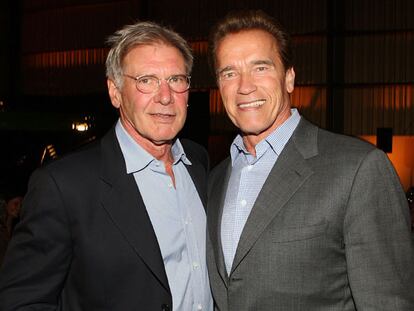 Arnold Schwarzenegger (derecha) y Harrison Ford, en California.