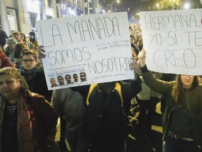 Una protesta contra la violencia machista. en Barcelona.