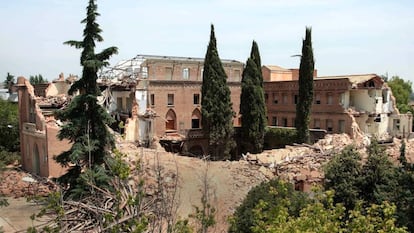 El convento neomudéjar de las Damas Apostólicas, de Madrid, tras la demolición paralizada, en 2017.
