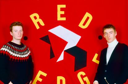 Billy Bragg y Paul Weller, en una imagen promocional de Red Wedge, el 11 de enero de 1985.