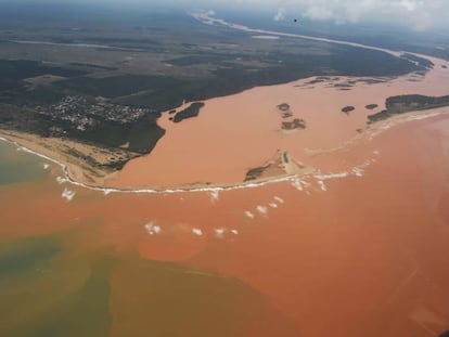 Seis meses depois da lama da Samarco, comunidades do Rio Doce lutam por justiça