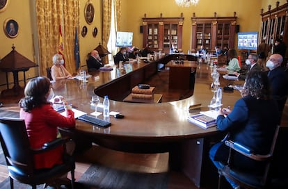 Vista general de la reunión del Real Patronato de la Biblioteca Nacional en Madrid, donde toman posesión los nuevos vocales nombrados por el ministro.