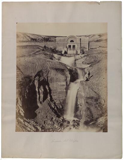 Cascada del Obispo (1856), fotografía de Charles Clifford.