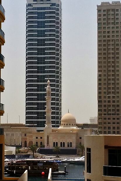 Dubái. Mezquita del barrio de Manrina. 