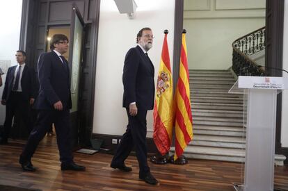 Mariano Rajoy junto al presidente catal&aacute;n Carles Puigdemont.