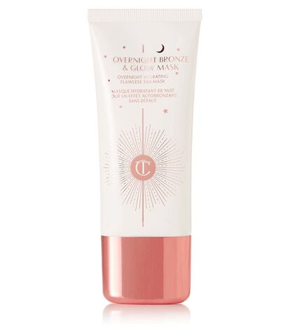 Mascarilla autobronceadora de Charlotte Tilbury's 44 euros. Este producto se debe aplicar por la noche para ver sus efectos al día siguiente. Es para uso en cara, cuello y escote.