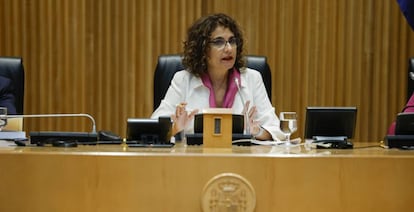 La ministra de Hacienda, María Jesús Montero, en el Congreso.