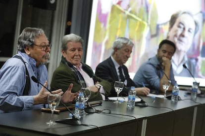 Desde la izquierda, Alberto Corazón, Jorge Herralde, Luis Fernández-Galiano y Eduardo Verdú, en el homenaje.