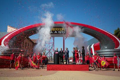 A la inauguración ha asistido Piero Ferrari, hijo del mítico Enzo, fundador de la marca. En Ferrari Land se invirtieron más de 100 millones de euros, según la dirección de Port Aventura.