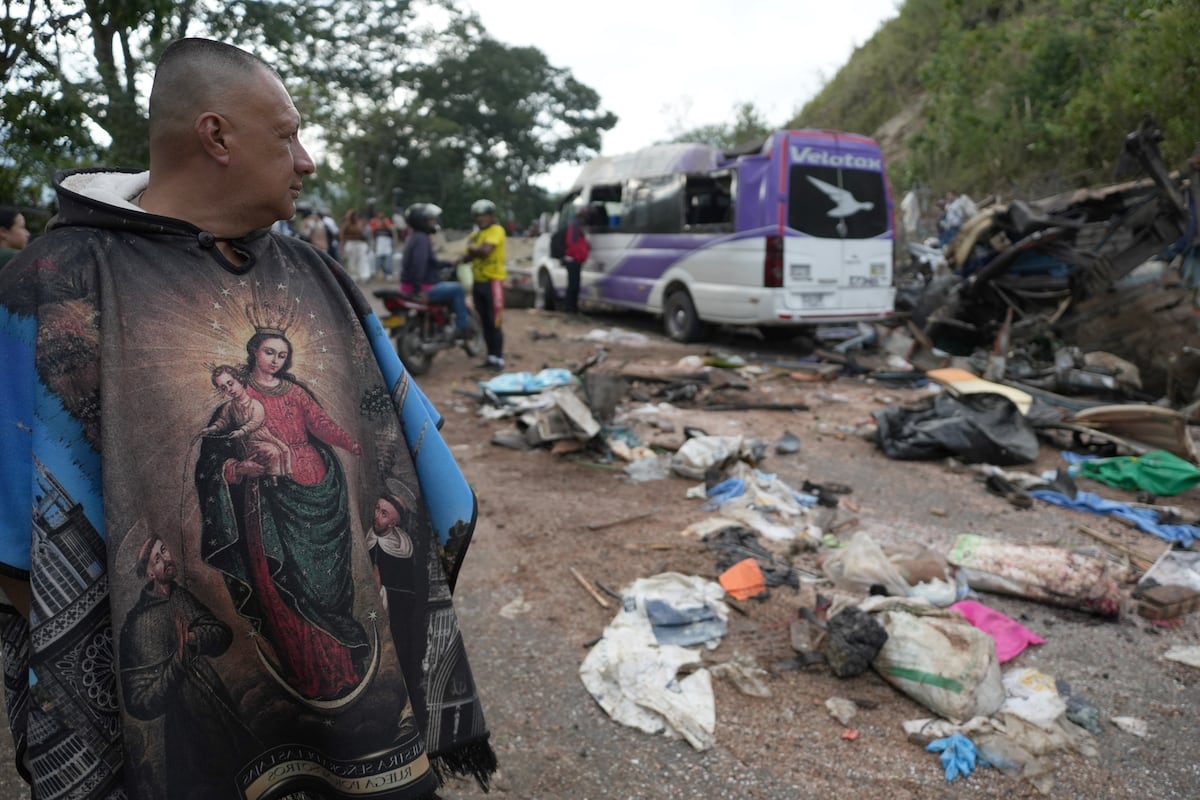 La masacre en la Vía Panamericana expone la crisis de violencia que desborda al gobierno colombiano