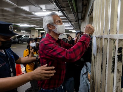 El periodista José Rubén Zamora es detenido este sábado 30 de julio en Ciudad de Guatemala.