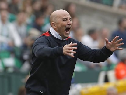 Sampaoli, durante um jogo do Sevilla.