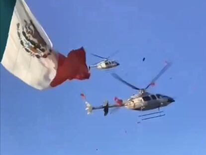 Helicóptero rasga la Bandera de México el 3 de febrero 2024.