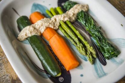 Verduras en bandeja de pescaditos