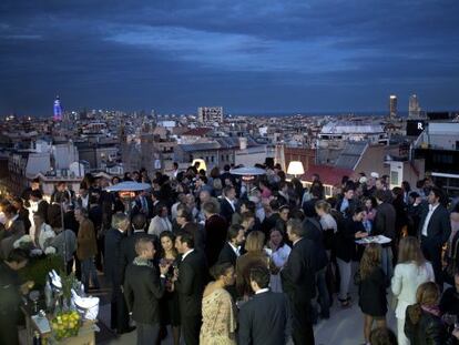 Hotels exclusius de Barcelona obren les terrasses per atraure el públic local.