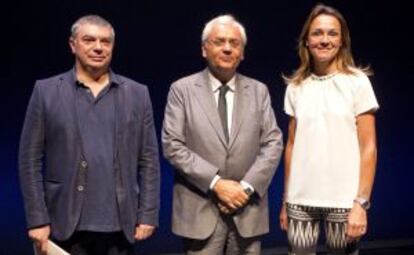 Xavier Albertí, Ferran Mascarell y Sol Daurella, esta mañana en la presentación de la temporada del TNC.