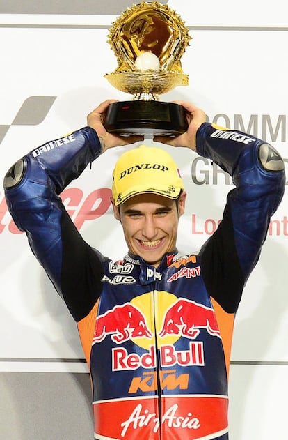 Luis Salom celebra su victoria.