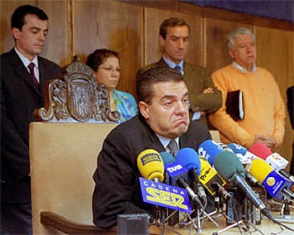 Ismael Álvarez, durante la rueda de prensa en la que anunció su dimisión como alcalde de Ponferrada.