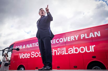 El ex primer ministro del Reino Unido, el laborista escocés Gordon Brown, durante un acto de campaña este miércoles en Glasgow.