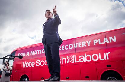 El ex primer ministro del Reino Unido, el laborista escocés Gordon Brown, durante un acto de campaña este miércoles en Glasgow.