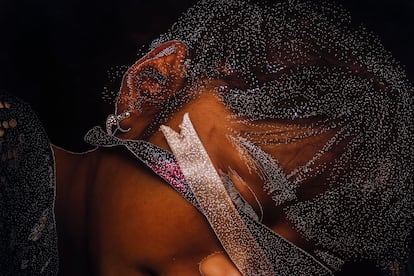 Imagen perteneciente al fotolibro 'Luciérnagas' de Yael Martínez, publicado por This Book is True / Magnum Foundation (2025).