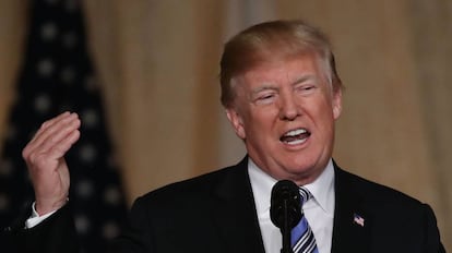 El presidente de EE UU, Donald Trump, durante una rueda de prensa en Palm Beach (Florida), el pasado 18 de abril. 