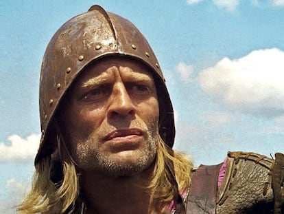 Klaus Kinski en 'Aguirre, la cólera de Dios', posiblemente el más desastrado de los conquistadores españoles en la historia (del cine).