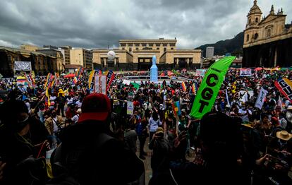 Manifestantes participan en el paro nacional en Bogotá, el pasado 21 de octubre.