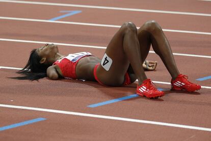 La cubana Yunidis Castillo, tras ganar el oro en los 400m femeninos.
