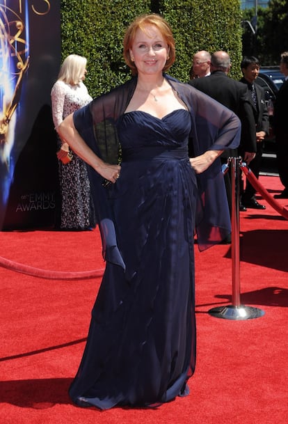 En 2013, Kate Burton interpretó a la presidenta en funciones Sally Langston en la serie 'Scandal'.